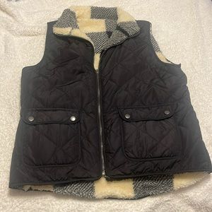 Reversible vest